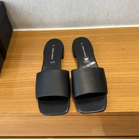 アルマーニ スリッパ