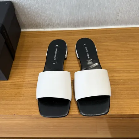 アルマーニ スリッパ