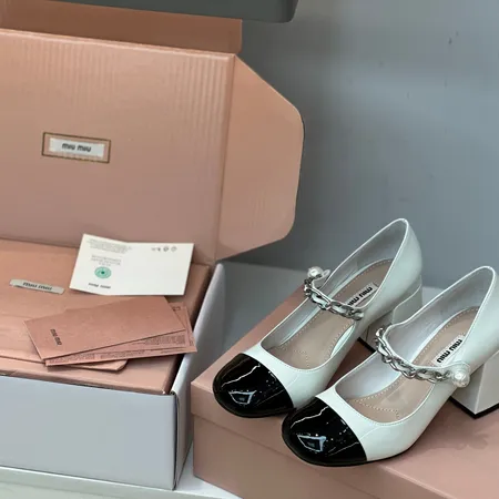 ミュウミュウ サンダル