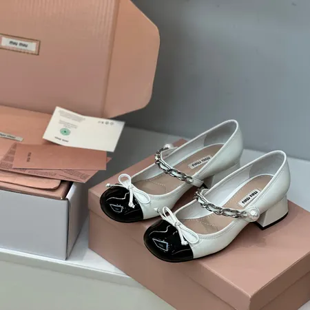 ミュウミュウ サンダル