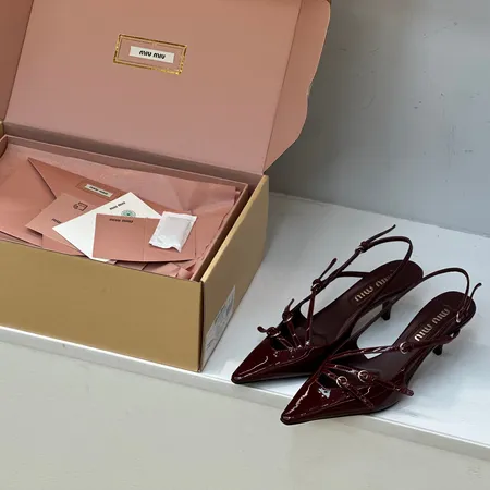 ミュウミュウ サンダル