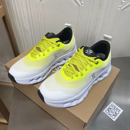 ロエベ スニーカー