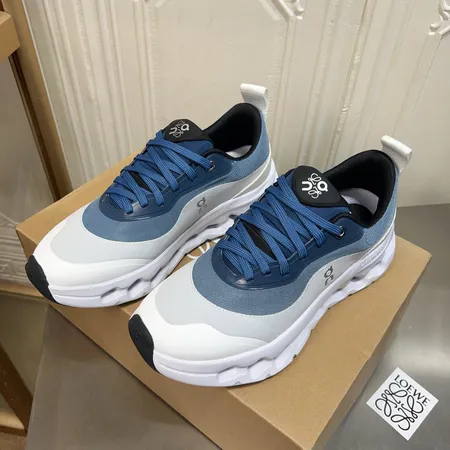 ロエベ スニーカー