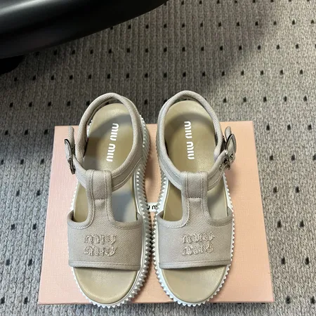 ミュウミュウ サンダル