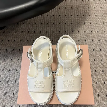 ミュウミュウ サンダル