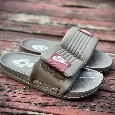 ナイキ スリッパ