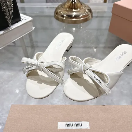 ミュウミュウ スリッパ