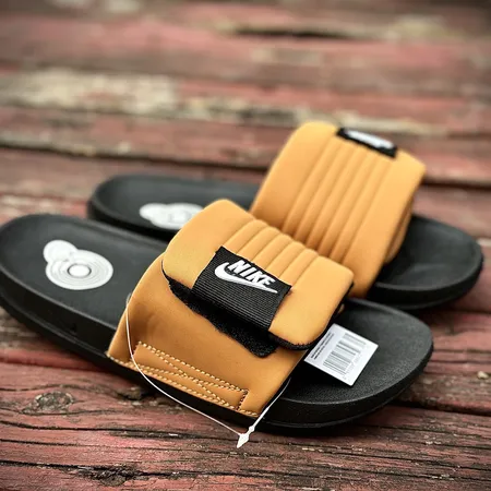 ナイキ スリッパ