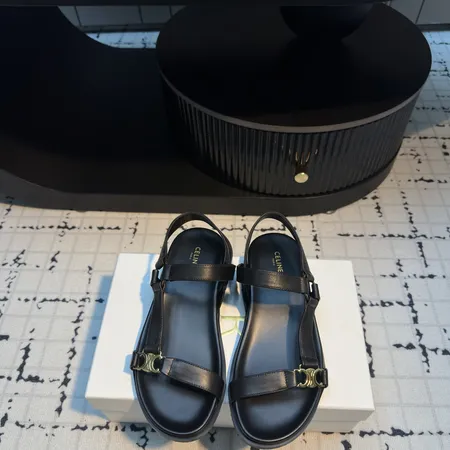 セリーヌ サンダル