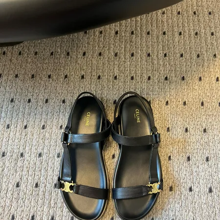 セリーヌ サンダル