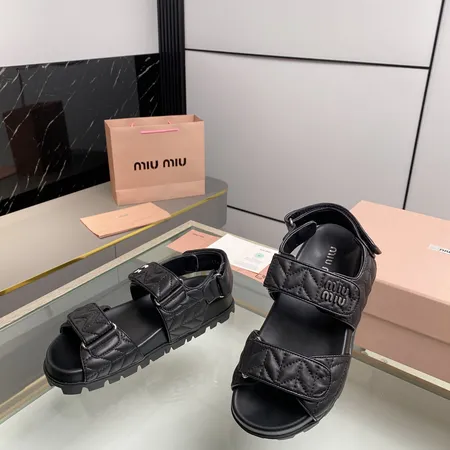 ミュウミュウ サンダル