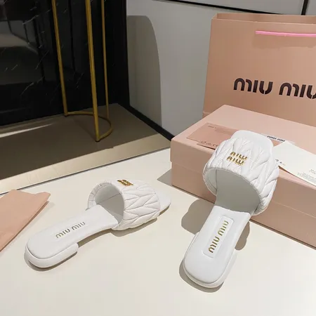 ミュウミュウ スリッパ