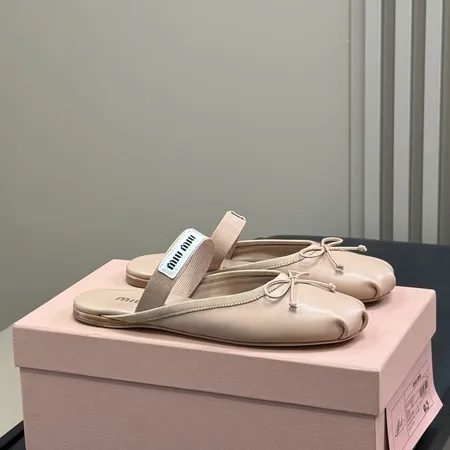 ミュウミュウ スリッパ