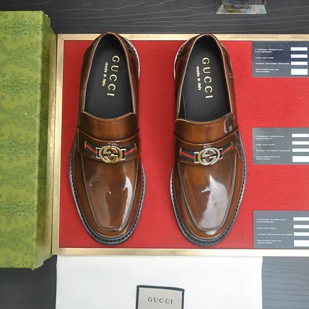 グッチ ビジネスシューズ
