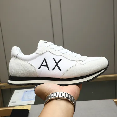 アルマーニ スニーカー