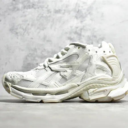 バレンシアガ スニーカー