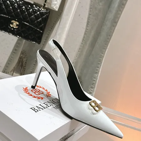 バレンシアガ サンダル