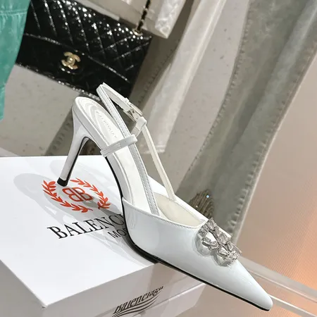 バレンシアガ サンダル