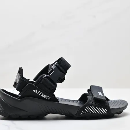 アディダス サンダル