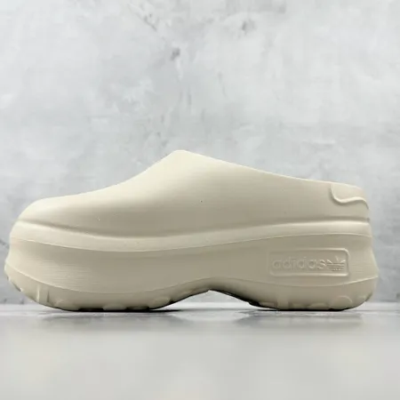 アディダス スリッパ