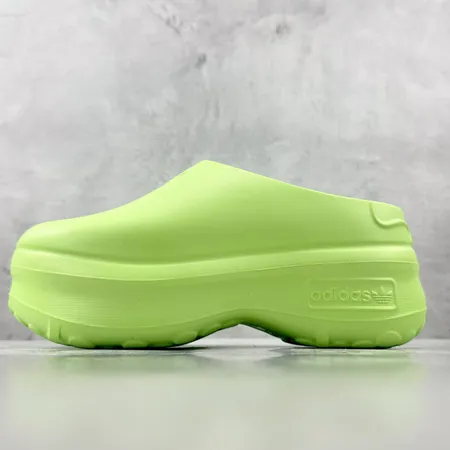 アディダス スリッパ