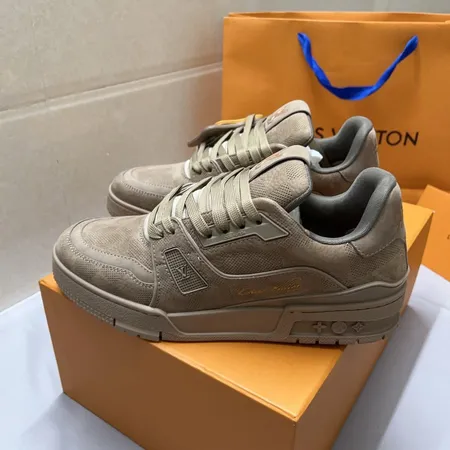 ルイヴィトン カジュアルシューズ