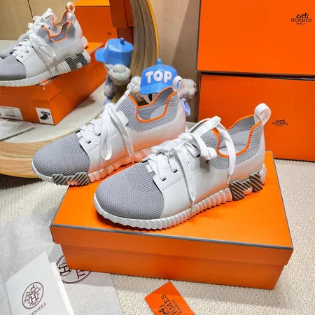 エルメス スニーカー