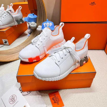 エルメス スニーカー