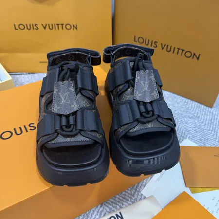 ルイヴィトン サンダル