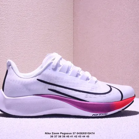 ナイキ スニーカー