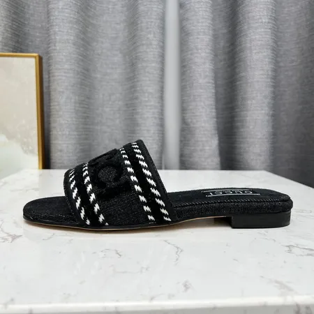 グッチ スリッパ