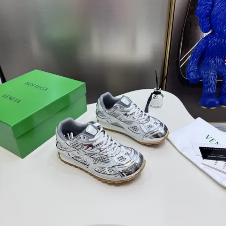 ボッテガ ヴェネタ スニーカー