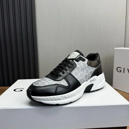 ジバンシィ スニーカー