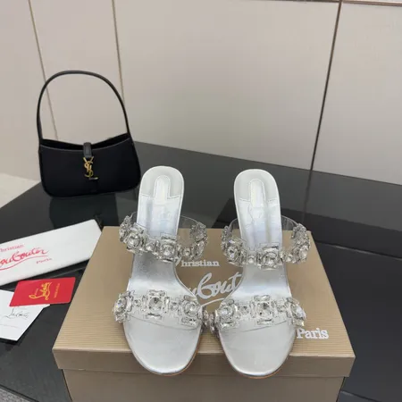 クリスチャン・ルブタン サンダル