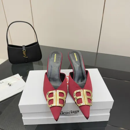 バレンシアガ サンダル