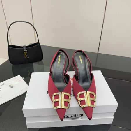 バレンシアガ サンダル