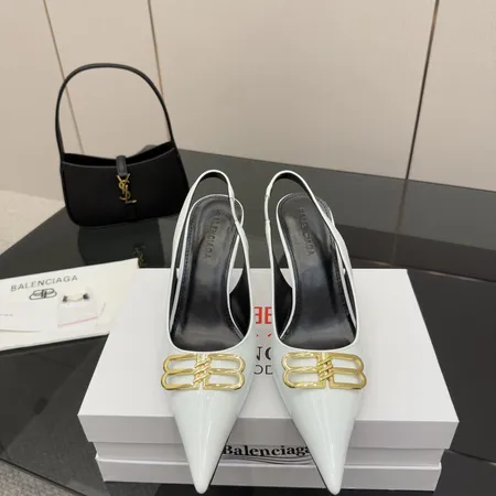 バレンシアガ サンダル