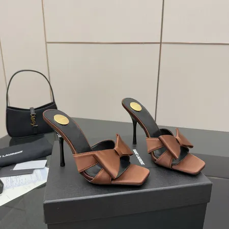 イブサンローラン サンダル