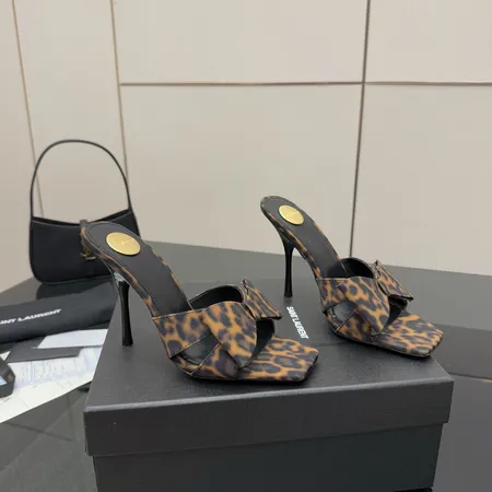 イブサンローラン サンダル