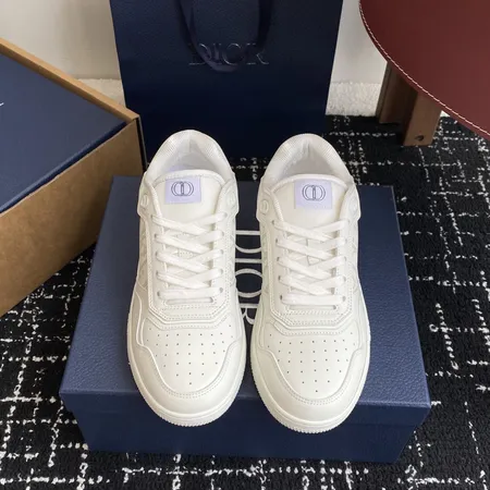 ディオール カジュアルシューズ