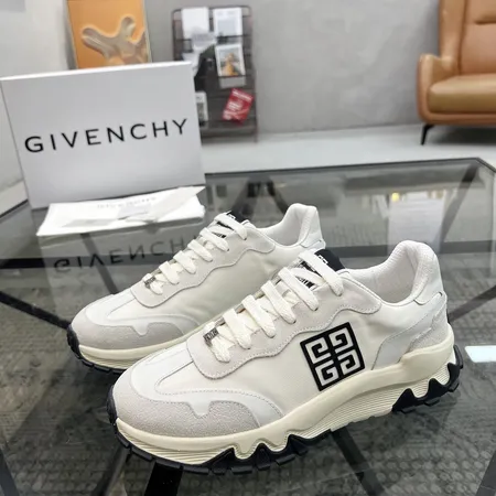 ジバンシィ カジュアルシューズ