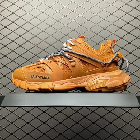 バレンシアガ スニーカー