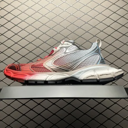 バレンシアガ スニーカー