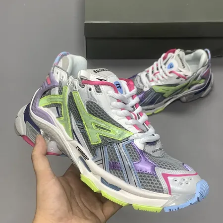 バレンシアガ スニーカー