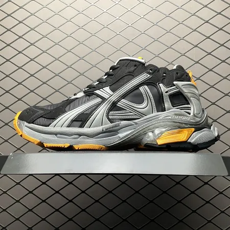 バレンシアガ スニーカー