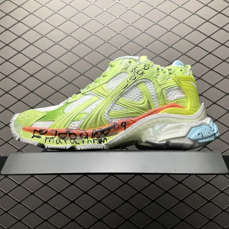 バレンシアガ スニーカー