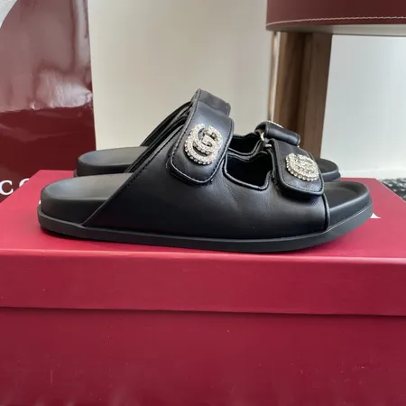 グッチ スリッパ