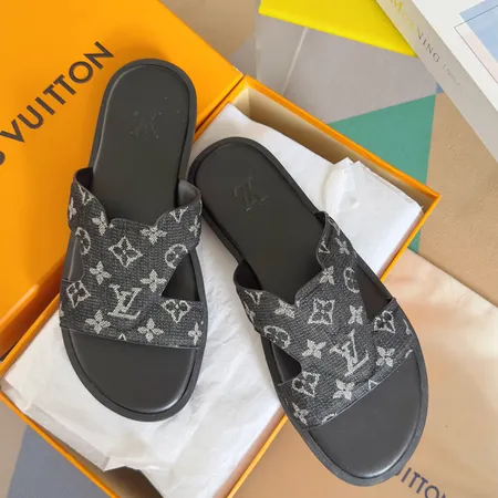 ルイヴィトン スリッパ