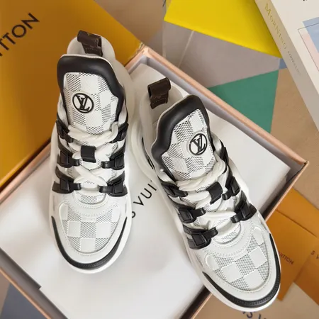 ルイヴィトン スニーカー