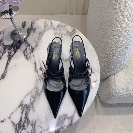 セリーヌ サンダル